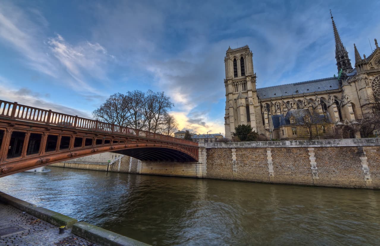 Bridge to Notre Dame