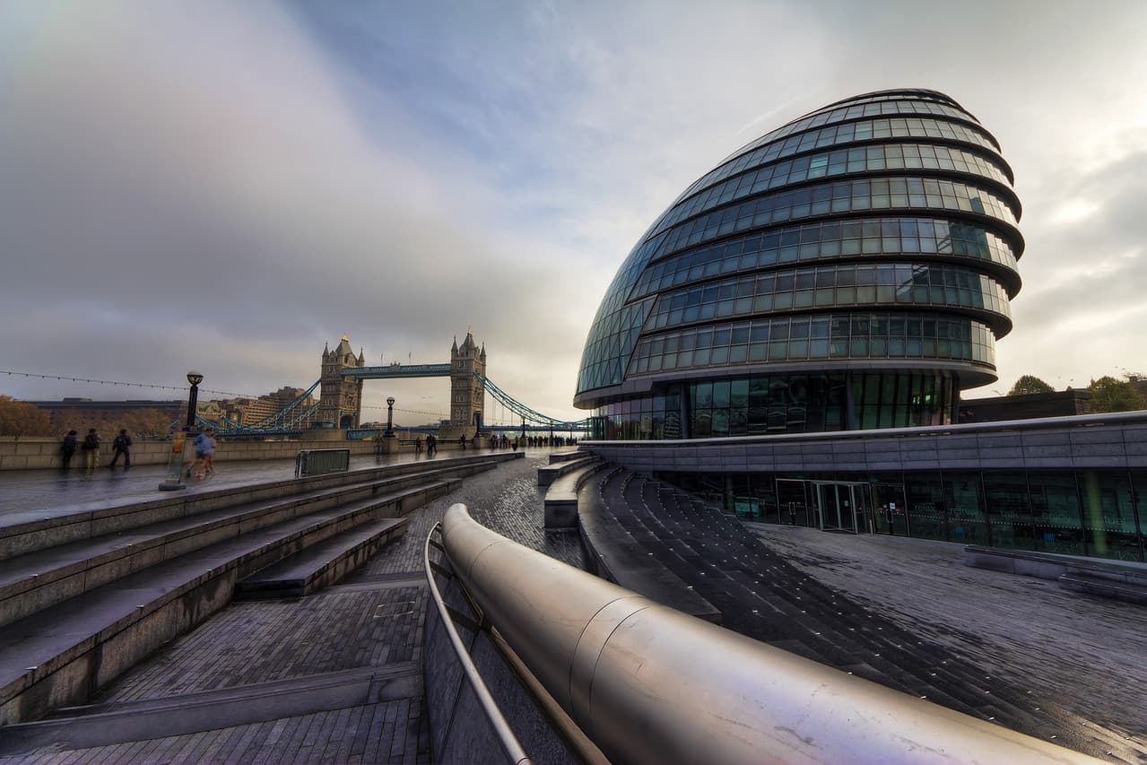 New London vs. Old London